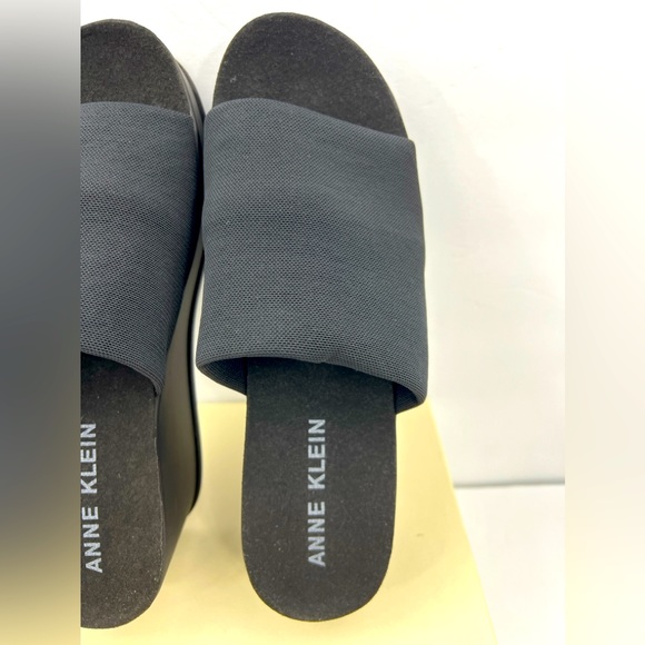 ANNE KLEIN, AKVENTI BLACK STRECH PLATFORM ELASTIC TOP W/SUPER CUSHION SOLE,8.5M - Picture 1 of 16